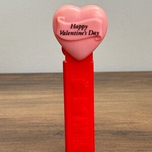 Vintage Happy Valentine's Day HEART Candy PEZ Dispenser Red & Pink Hungary 1996